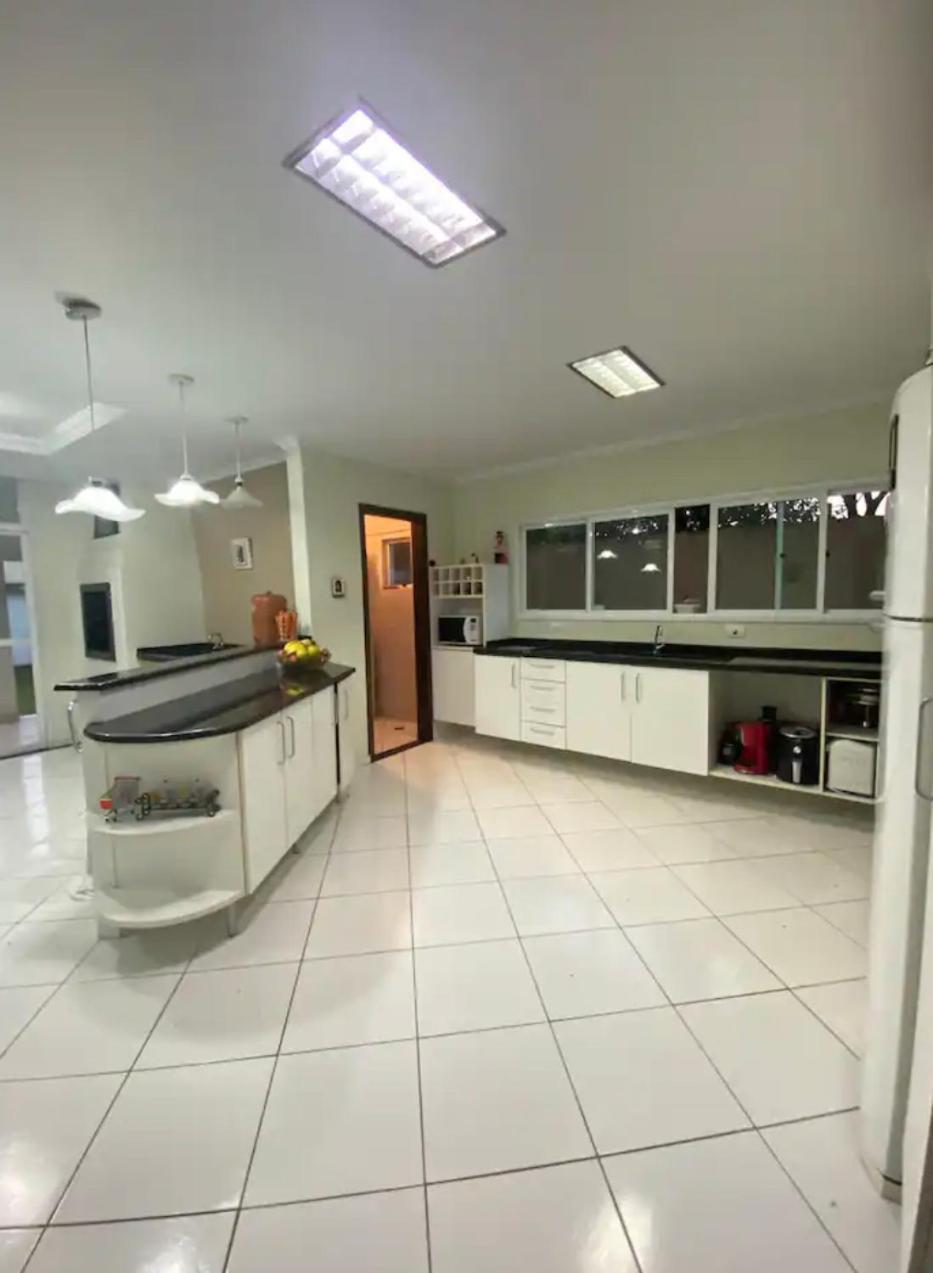 Sobrado Espacoso Em Santa Felicidade Curitiba Exterior foto